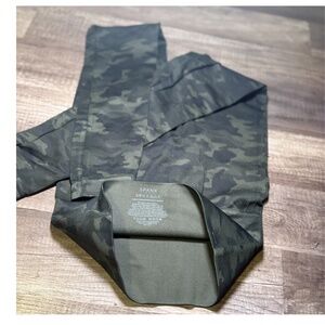 SPANX Green Camo Leggings Small Petite – High Waisted Sculpting – NWOT